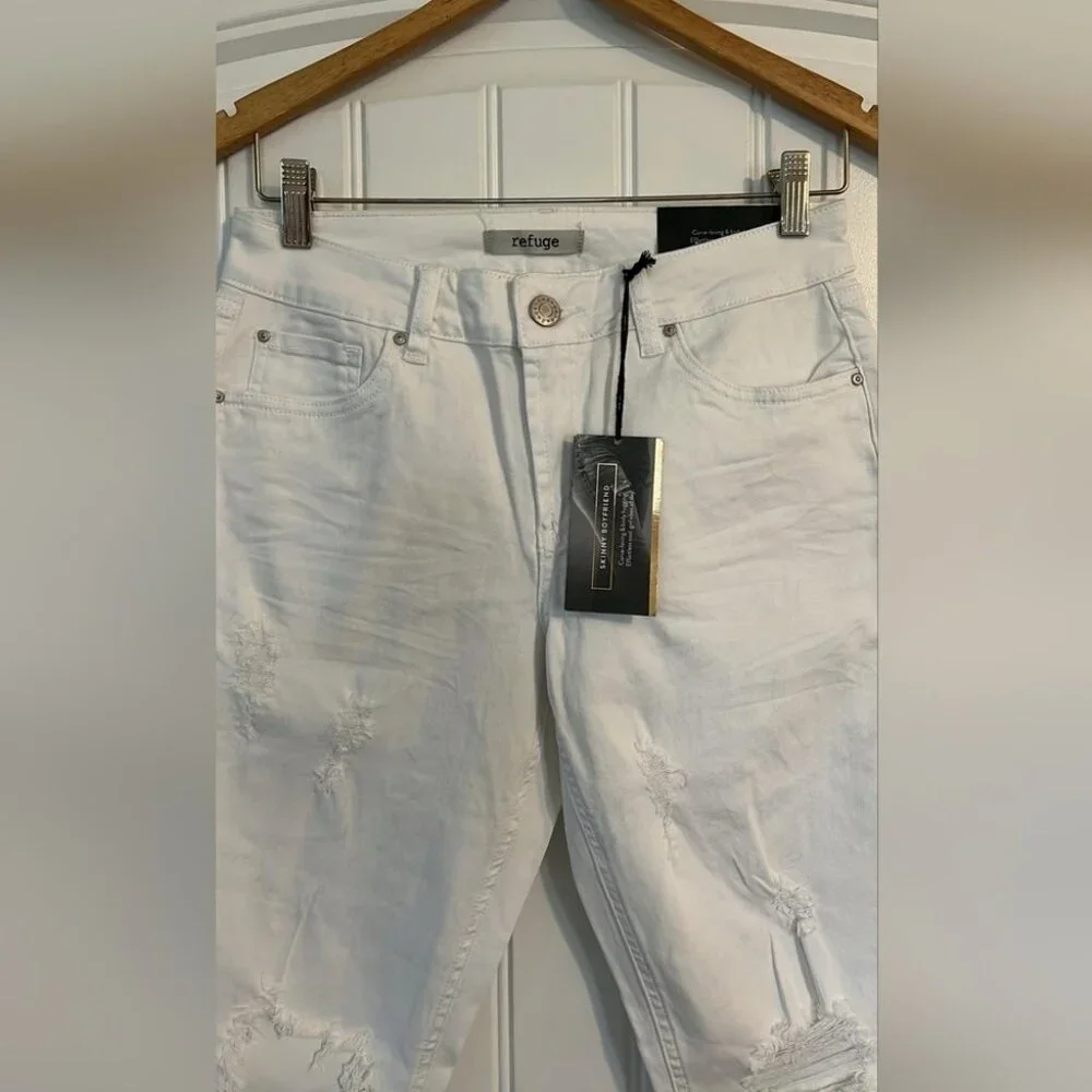 NWT Refuge skinny Boyfriend Jeans Size 6